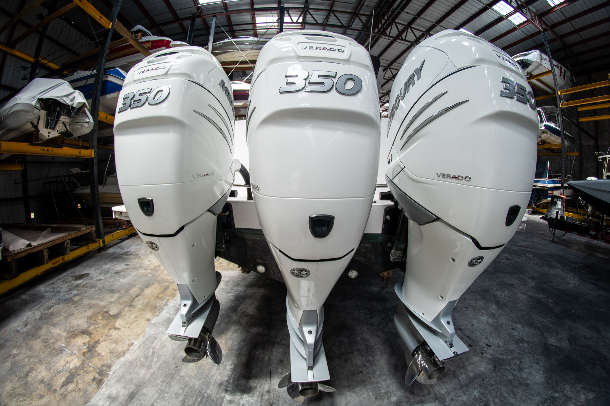 Yacht listing film — cinematic exterior thumbnail